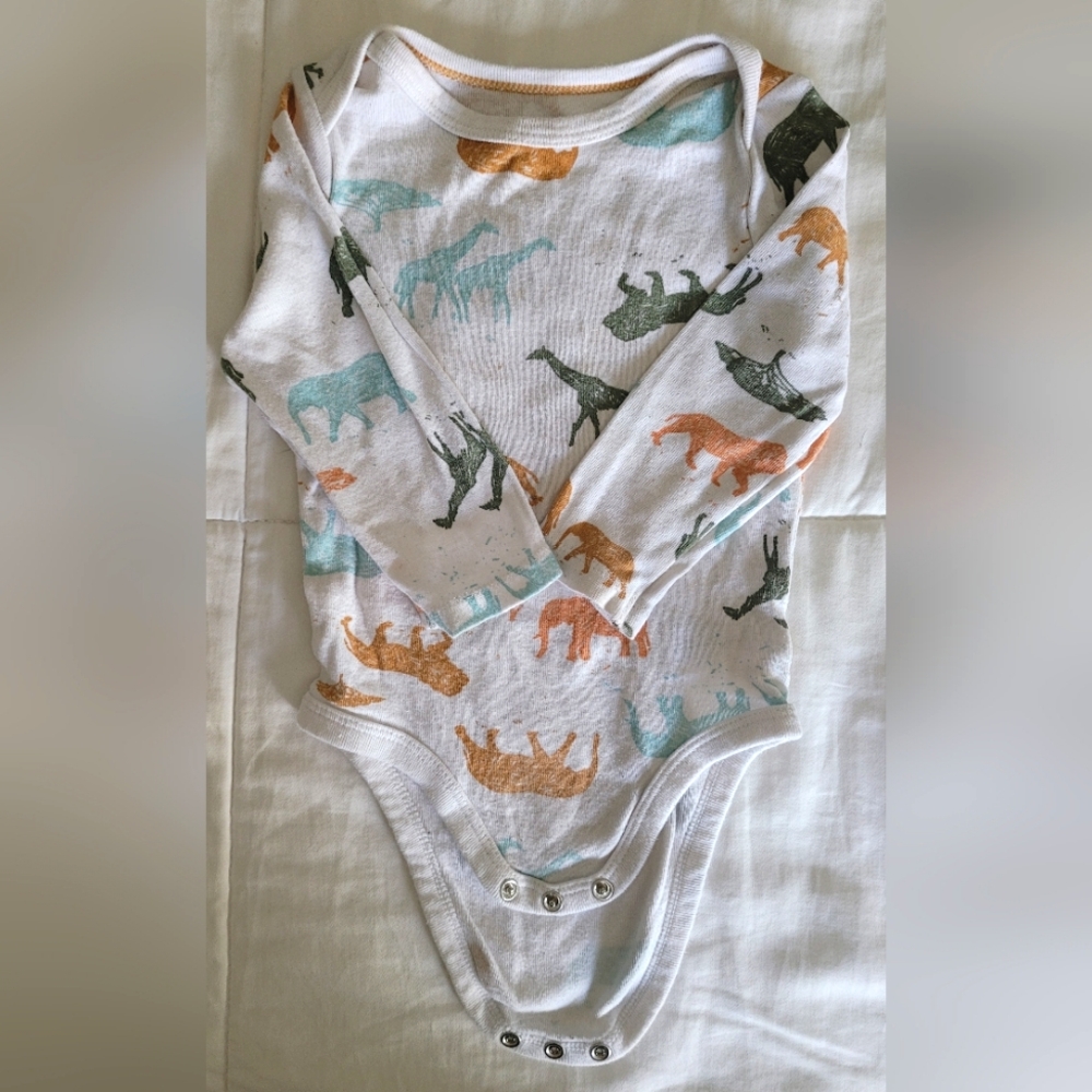 4-Pack Baby Long Sleeved Onesies - Picture 3 of 5
